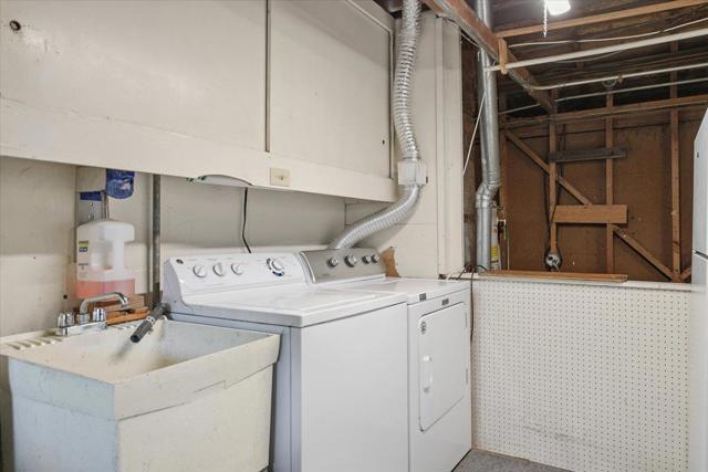 20510 Brookwood Lane, Saratoga CA: https://media.crmls.org/mediaz/c0aac337-fe0d-413f-bd42-70b150d4017c.jpg