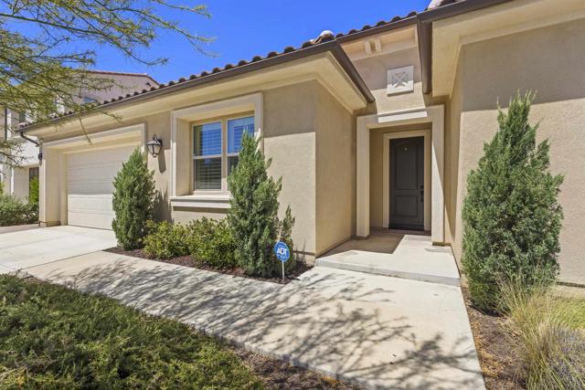 34885 Heartland Lane, Murrieta CA: https://media.crmls.org/mediaz/c0ab5677-33e4-4520-8446-d6db24d82d7c.jpg