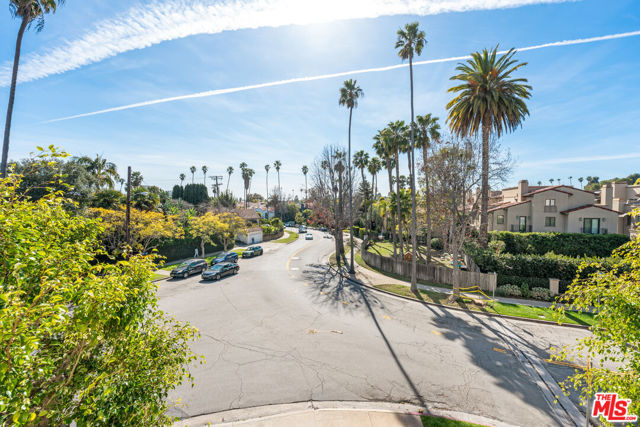 Drew Fenton | 836 S Bundy Drive Los Angeles CA | MLS: 7113379