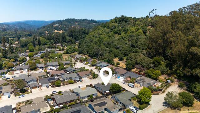 5090 Chiquita Way, Soquel CA: https://media.crmls.org/mediaz/c0acc944-fca0-4787-b9b2-3106486609f4.jpg