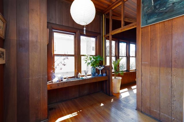 21130 E Cliff Drive, Santa Cruz CA: https://media.crmls.org/mediaz/c0ad126f-b074-428b-acd9-1136184f40eb.jpg