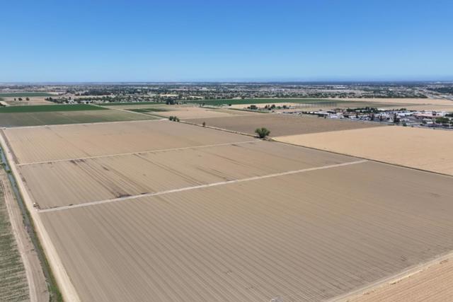 0 El Centro Road, Sacramento CA: https://media.crmls.org/mediaz/c0ad7470-3527-4245-9db6-44aba4b24886.jpg