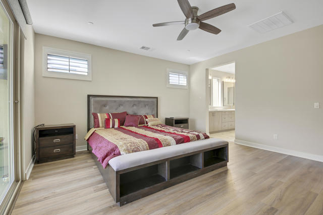 Image 18 of 37 For 80085 Canyon Club Court