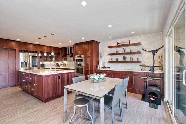 Detail Gallery Image 14 of 45 For 2144 Caminito Del Barco, Del Mar,  CA 92014 - 2 Beds | 2 Baths