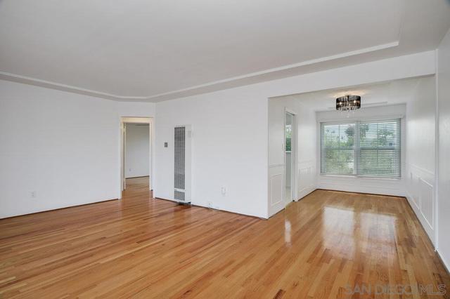 5064 Marlborough Dr, San Diego CA: https://media.crmls.org/mediaz/c0aebe0f-41a3-4c2f-9463-4fbbf774f30d.jpg