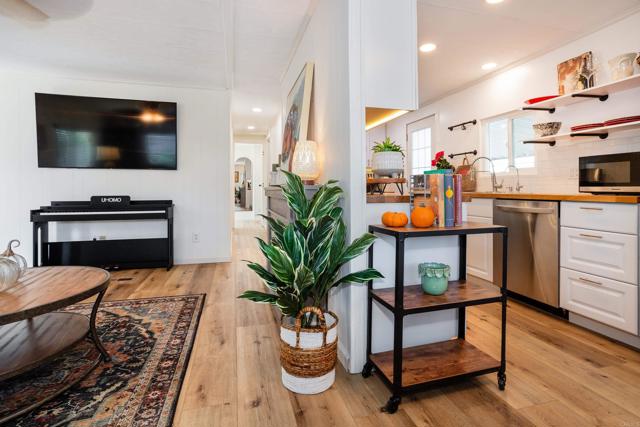 Detail Gallery Image 6 of 32 For 155 Las Flores #36,  San Marcos,  CA 92069 - 2 Beds | 2 Baths