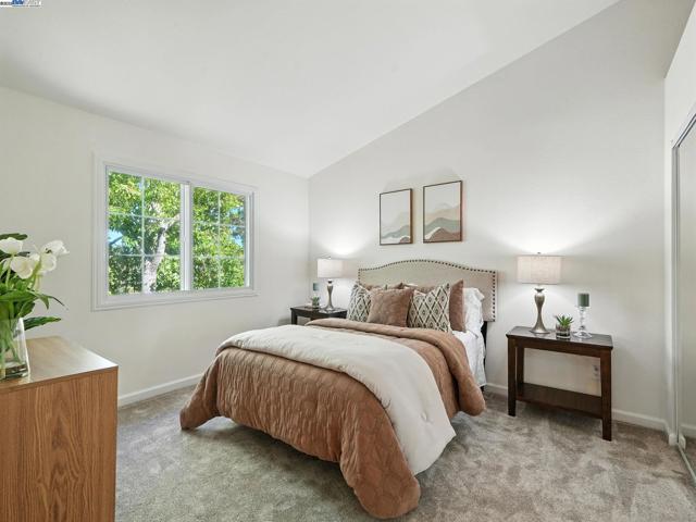 7635 Canyon Meadow Cir, Pleasanton CA: https://media.crmls.org/mediaz/c0b05f09-6abc-4954-8c34-353d1a13e050.jpg
