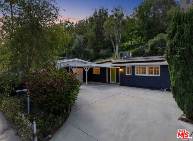 5149 Tendilla Avenue photo 6