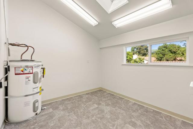 8356 Charbono Court, San Jose CA: https://media.crmls.org/mediaz/c0b12fac-9568-4836-811e-bb295bc0c936.jpg
