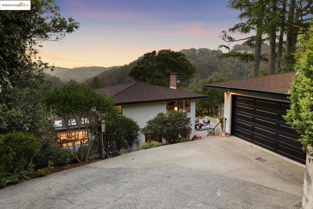 1127 Hillview RD, Berkeley CA: https://media.crmls.org/mediaz/c0b21b13-b291-45a2-9a30-c1bc1b26daff.jpg