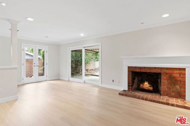13545 Simshaw Avenue photo 8