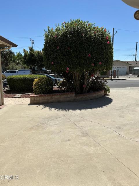285 Second Street, Moorpark CA: https://media.crmls.org/mediaz/c0b25ee3-3d7e-4ffb-922e-524fa636e703.jpg