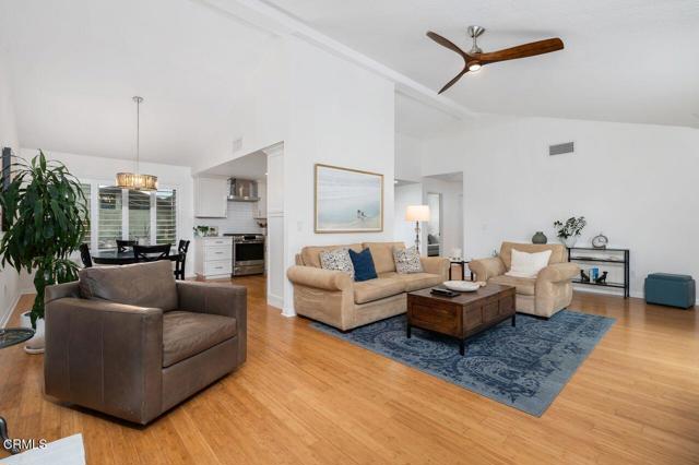 6036 Gitana Avenue, Camarillo CA: https://media.crmls.org/mediaz/c0b2deed-203c-466d-bfee-f0ed4969dc73.jpg