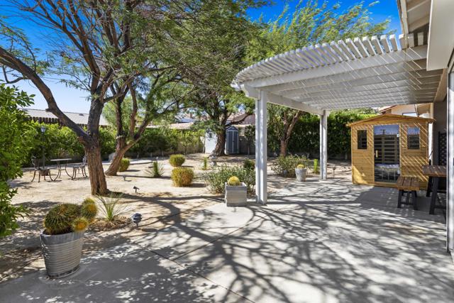 12925 Hidalgo Street, Desert Hot Springs CA: https://media.crmls.org/mediaz/c0b2ffeb-cbed-4c4a-9f25-5813323c4d07.jpg
