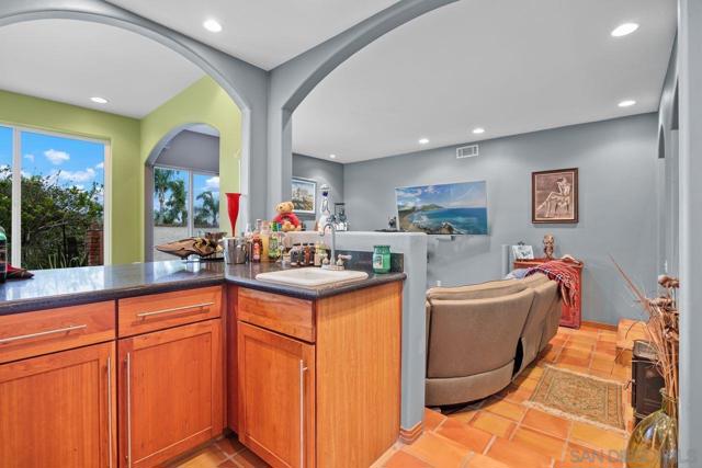 Image 29 of 50 For 2238 Oceanview Rd