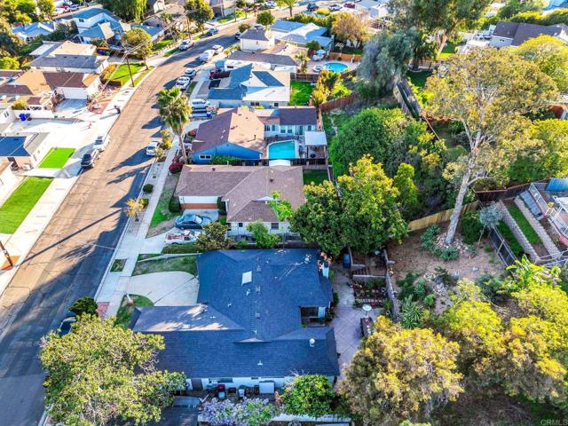 4920 Elsa Road, San Diego CA: https://media.crmls.org/mediaz/c0b49db3-56d1-44ec-b733-766dbcbe7997.jpg