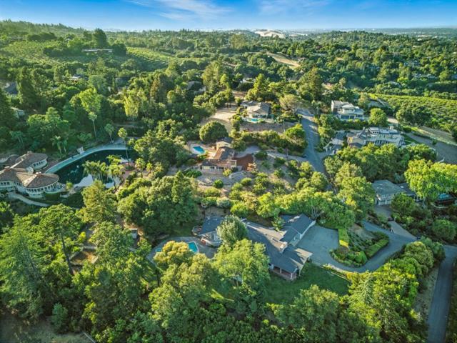 25850 Vinedo Lane, Los Altos Hills CA: https://media.crmls.org/mediaz/c0b51765-8f45-4433-a362-503af5c8402f.jpg