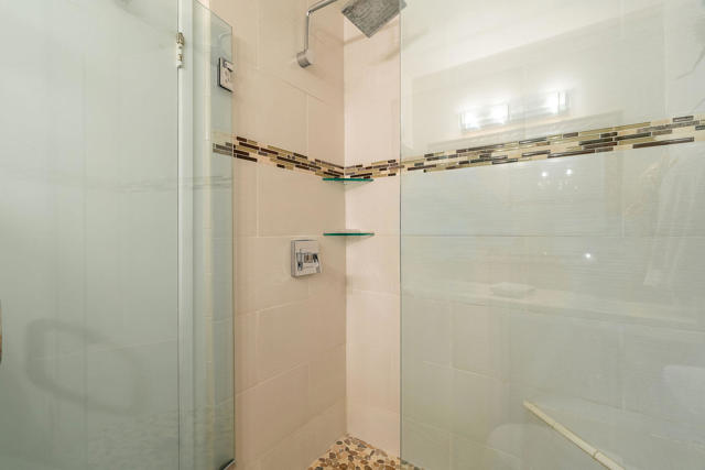 6000 Montecito Drive, Palm Springs CA: https://media.crmls.org/mediaz/c0b5d32a-87ad-43d7-b396-b07b00cc8717.jpg