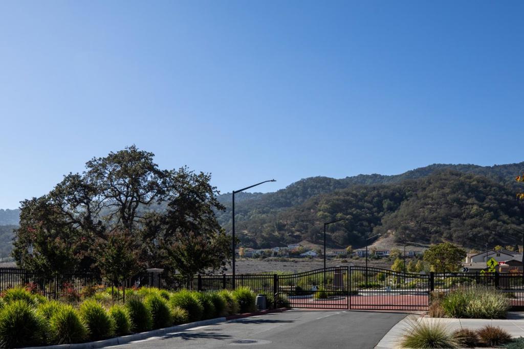 C0B6512C 82A1 4Acb Abb4 121134Ee86D8 7021 Vintner Court, Gilroy, Ca 95020 &Lt;Span Style='BackgroundColor:transparent;Padding:0Px;'&Gt; &Lt;Small&Gt; &Lt;I&Gt; &Lt;/I&Gt; &Lt;/Small&Gt;&Lt;/Span&Gt;