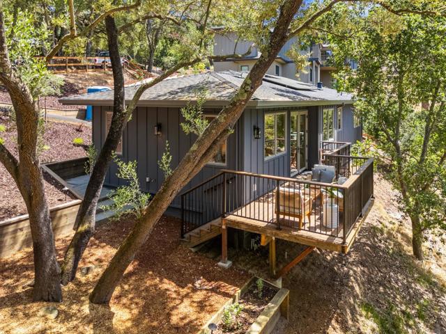 17119 Crescent Drive, Los Gatos CA: https://media.crmls.org/mediaz/c0b8039f-11dc-415c-800f-a8c995cadb62.jpg