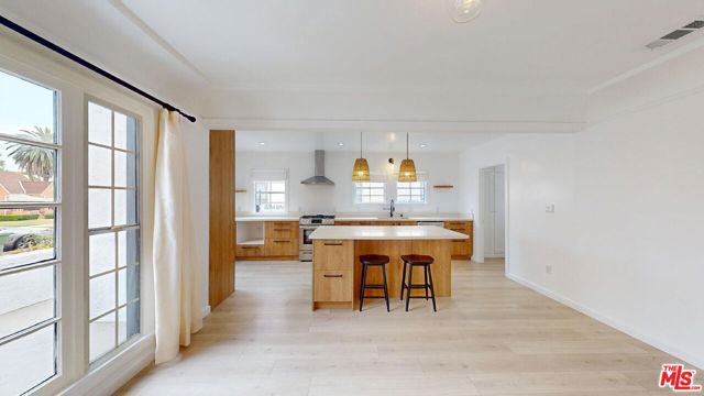 2032 W 80th Street, Los Angeles CA: https://media.crmls.org/mediaz/c0b8c1d2-37f0-4fb0-b893-d0e08c076757.jpg