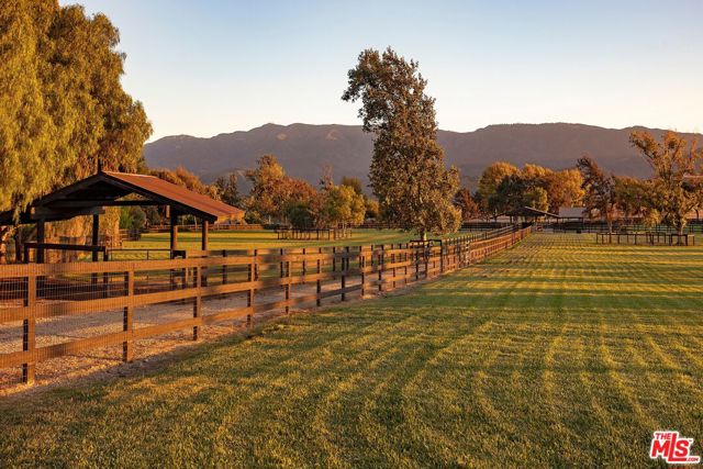 1430 Count Fleet Street, Santa Ynez CA: https://media.crmls.org/mediaz/c0b8e044-359a-4b56-9cd4-ec0177ccf637.jpg