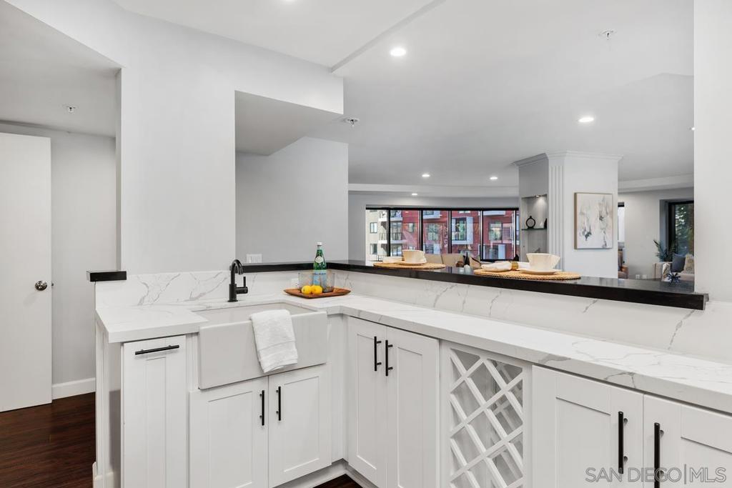 200 Harbor Dr - photo 9