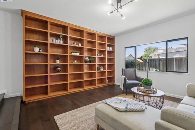 5349 Valpey Park Ave, Fremont CA: https://media.crmls.org/mediaz/c0baa532-6e34-4c36-8bb9-620115db1746.jpg