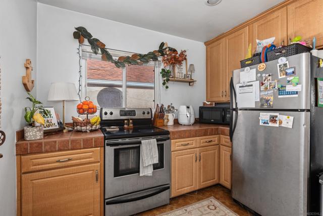 4830 4832 Utah St, San Diego CA: https://media.crmls.org/mediaz/c0bb9925-718f-4823-b918-616c0ce5bec9.jpg