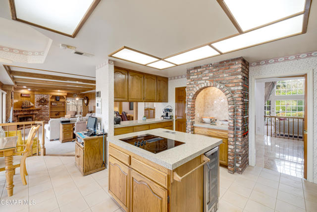 18128 Sandringham Court, Porter Ranch CA: https://media.crmls.org/mediaz/c0bbd2da-ac7d-488d-a673-a7266e1b57ba.jpg