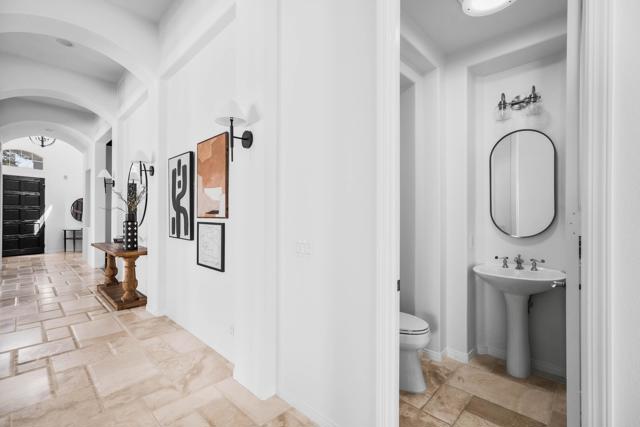 Detail Gallery Image 14 of 38 For 1345 Corvidae St, Carlsbad,  CA 92011 - 3 Beds | 3/1 Baths