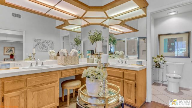 307 Appaloosa Way, Palm Desert CA: https://media.crmls.org/mediaz/c0be2e21-382d-46b6-990d-ae363cf3c723.jpg