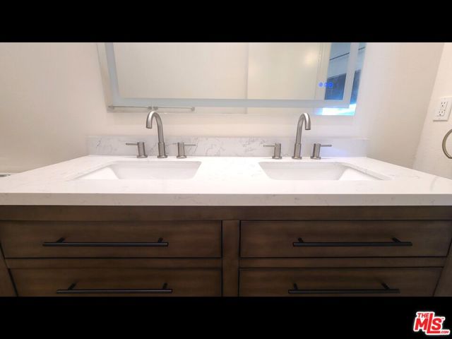 1818 Glendon Avenue, Los Angeles CA: https://media.crmls.org/mediaz/c0be3077-145a-423a-ba1e-1ab84f287cac.jpg