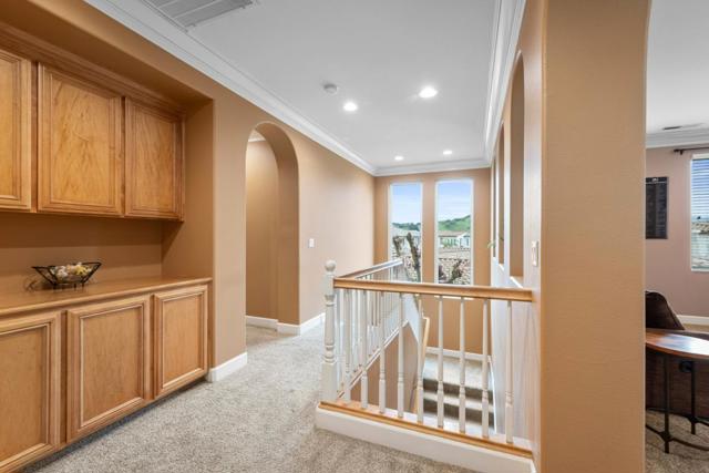 2555 Muirfield Way, Gilroy CA: https://media.crmls.org/mediaz/c0c00844-fa13-4313-bc16-783f17088471.jpg