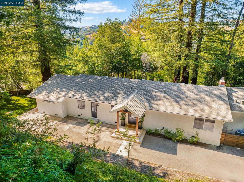 3711 Highland Ct