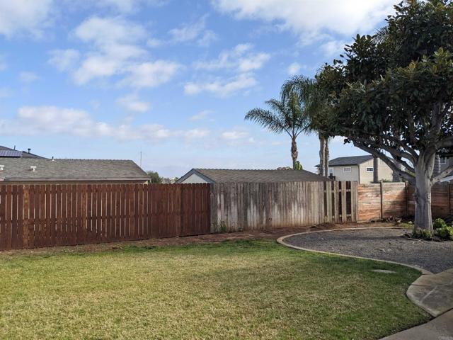 Image 16 of 19 For 4135 Hill Street