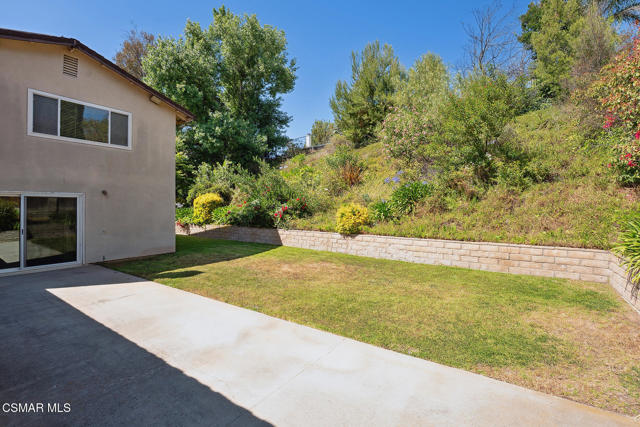3034 Rollings Avenue, Thousand Oaks CA: https://media.crmls.org/mediaz/c0c1bf79-11f1-40d4-b9e0-c7f41a206dcd.jpg