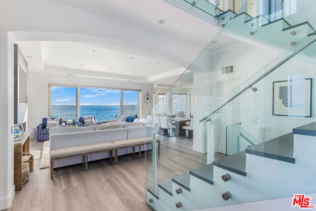 27336 Pacific Coast Highway, Malibu CA: https://media.crmls.org/mediaz/c0c1f110-b6ce-4dc9-b9db-3ea9b9380d42.jpg