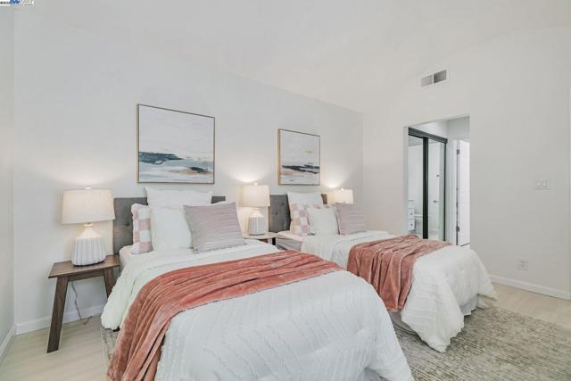 636 Praderia Cir, Fremont CA: https://media.crmls.org/mediaz/c0c2a4de-4498-42b6-84ea-09ea83c9ac41.jpg
