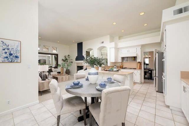 816 Corriente Point Drive,  CA: https://media.crmls.org/mediaz/c0c3bb06-53bd-4ae8-830e-5794a70aa9f4.jpg