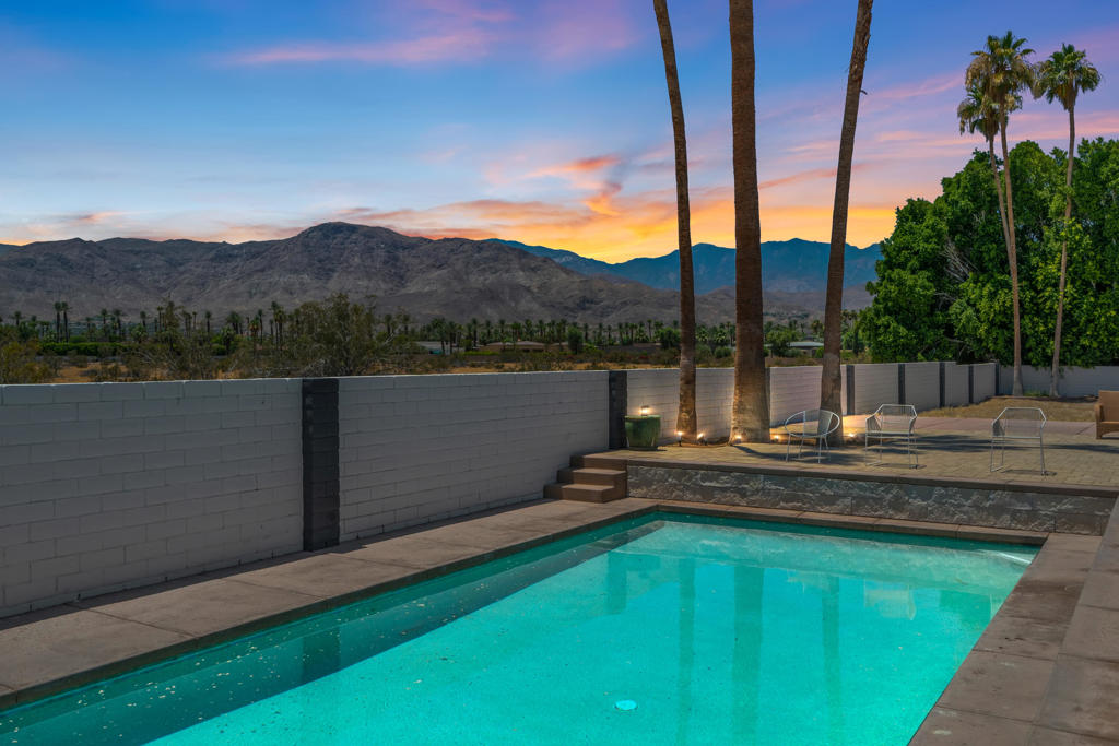 C0c40945 C096 4f1e 8c7a Cb41cc5a411a