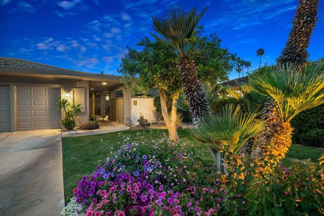 4 Saint Marys Court, Rancho Mirage CA: https://media.crmls.org/mediaz/c0c46614-c744-4f39-9e7e-8f49ee4a7840.jpg