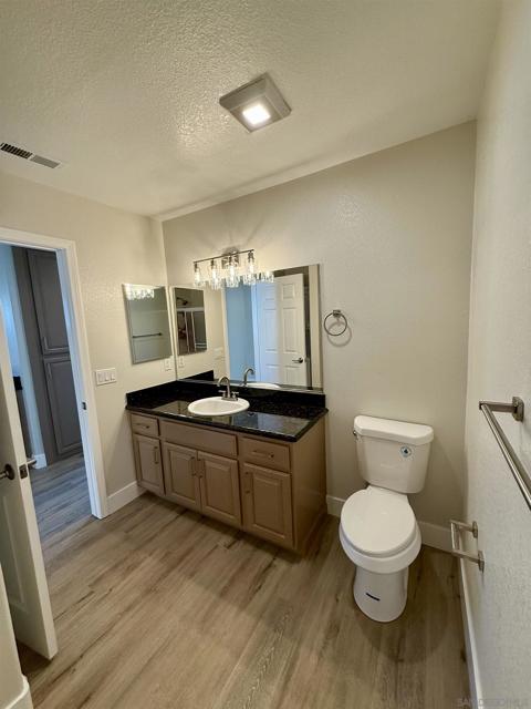 362 Kentucky Avenue, El Cajon, California 92020, 3 Bedrooms Bedrooms, ,2 BathroomsBathrooms,Townhouse,For Sale,Kentucky Avenue,250016846SD