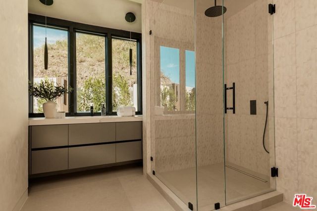 Image 32 of 43 For 19378 Lemmer Drive