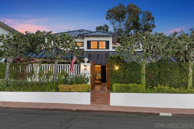 7505 Pepita Way, La Jolla CA: https://media.crmls.org/mediaz/c0c6d8e7-67d7-46e8-a139-6b53e70994f2.jpg