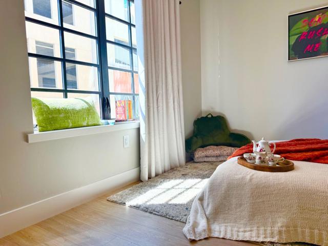 400 San Benito St, Hollister CA: https://media.crmls.org/mediaz/c0c712c9-1533-40b7-be02-82102d979ff4.jpg