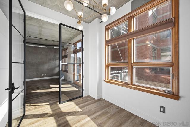 877 Island Avenue, San Diego CA: https://media.crmls.org/mediaz/c0c7495a-3e07-4230-acf6-2fedb3e94532.jpg