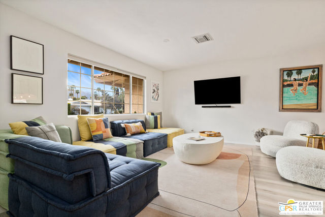 1334 S San Joaquin Drive, Palm Springs CA: https://media.crmls.org/mediaz/c0c818ef-b1d4-463e-a4a3-f406540e9eb8.jpg