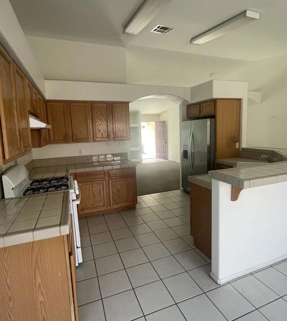 Image 8 of 10 For 52070 Avenida Cortez