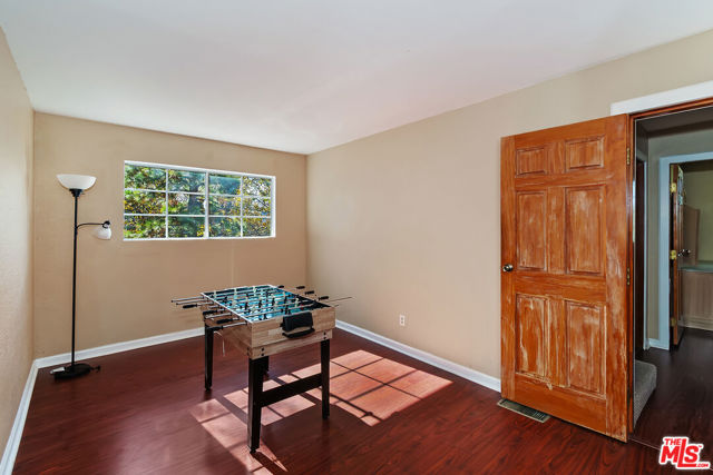 28665 Zion Drive, Lake Arrowhead CA: https://media.crmls.org/mediaz/c0c94d87-7ceb-489e-8b99-d36ff8f68bdb.jpg